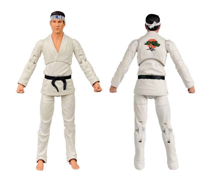 cobra_kai_-_daniel_larusso_vhs_7_scale_action_figure_2022_sdcc_exclusive_-6